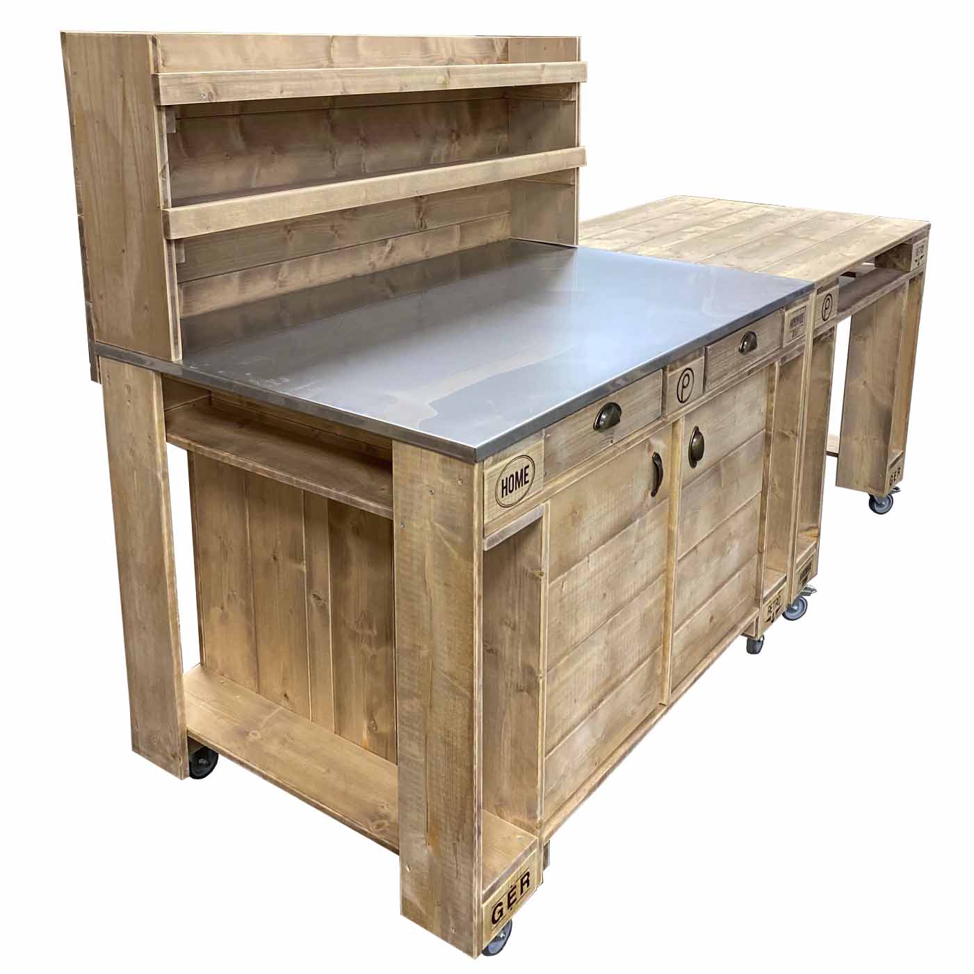 Grilltisch-aus-Paletten-Palettenmöbel-Outdoorküche