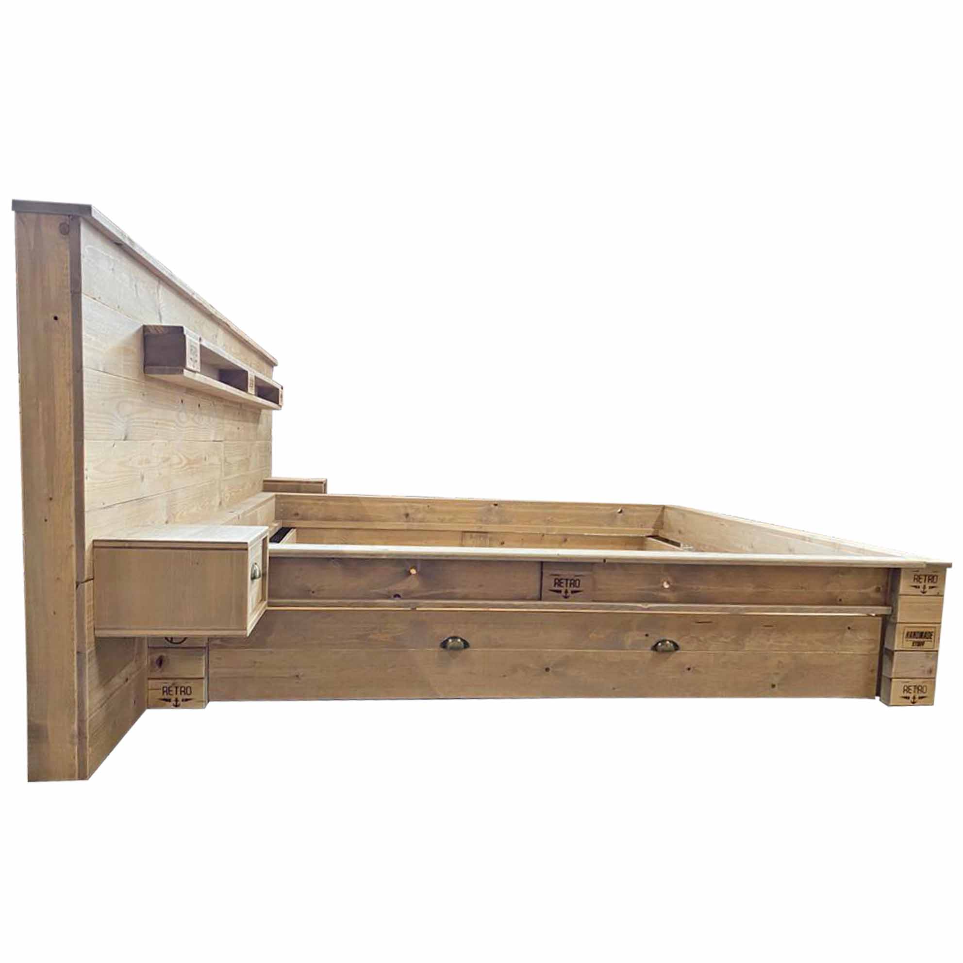 Palettenmöbel Bett "BORA-BORA"