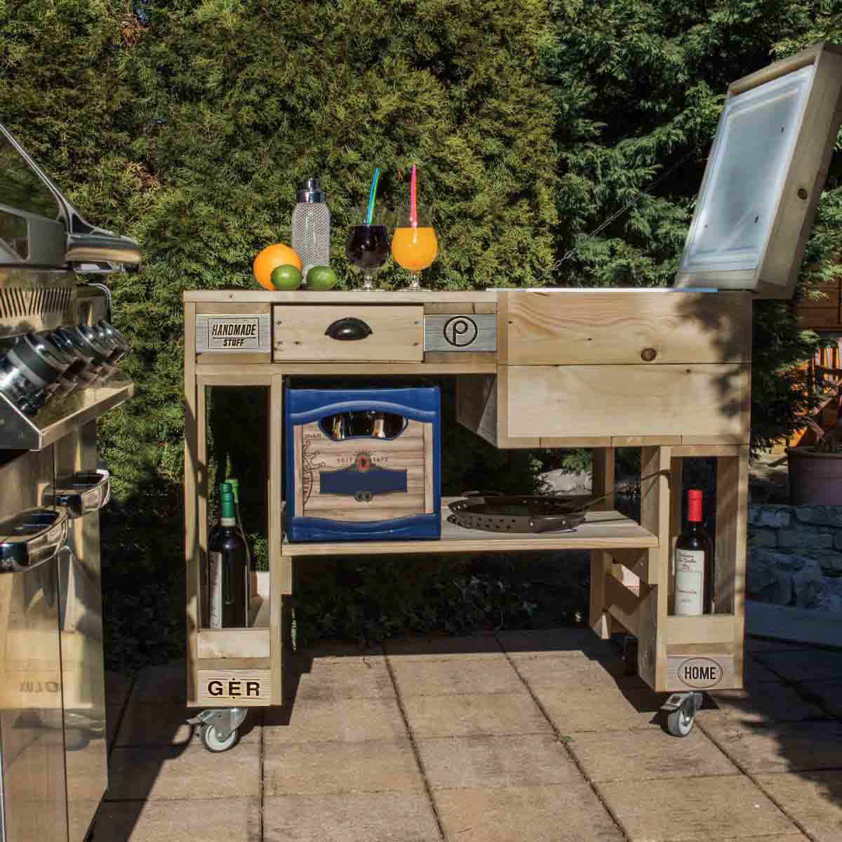 Grilltisch-aus-Paletten-Palettenmöbel-Outdoorküche